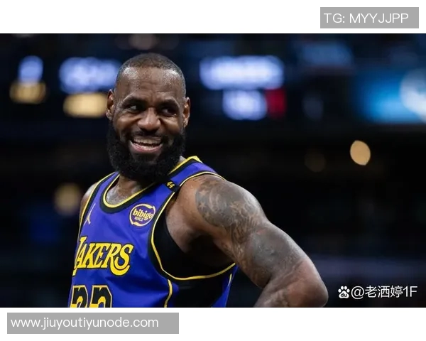 詹姆斯明年或降薪签短约争冠退役传闻不攻自破